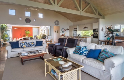 Culburra Beach House | 'South Pacific' Luxury Ocean Front Getaway