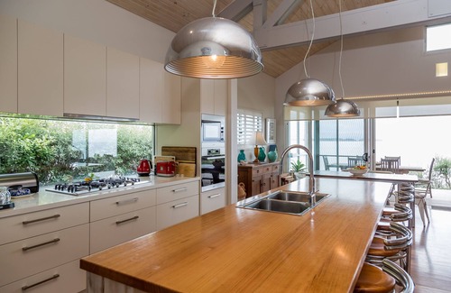 Culburra Beach House | 'South Pacific' Luxury Ocean Front Getaway