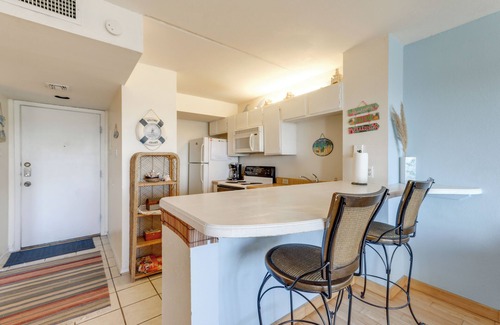 South Padre Island Apartment | South Padre Island Condo - Walk to Beaches!