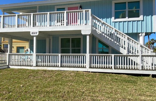 South Padre Island House | South Padre Island Beach House Retreat Downstairs