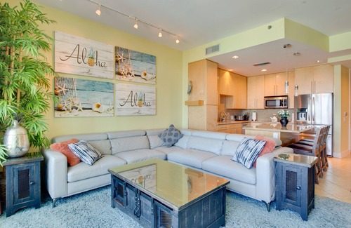 South Padre Island Condo | South Padre Island Condo - Walk to the Beach!