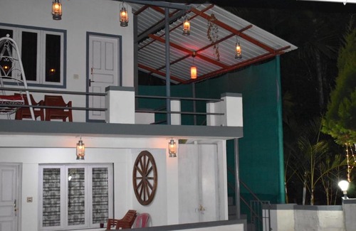 Virarajendrapet House | South point home stay