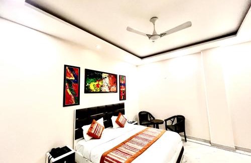 Green Park Apartment | South Residency - AIIMS Hospital South Delhi