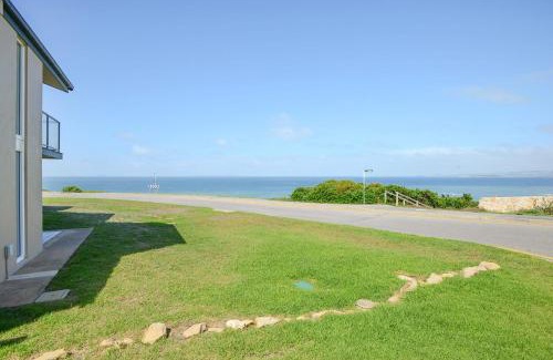 Port Elliot Apartment | South Seas - Port Elliot Beachfront Apt - Wifi