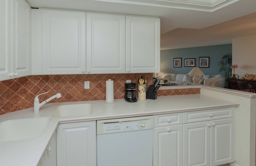Marco Island Condo | South Seas Tower 4-808 View the Sunset every evening.