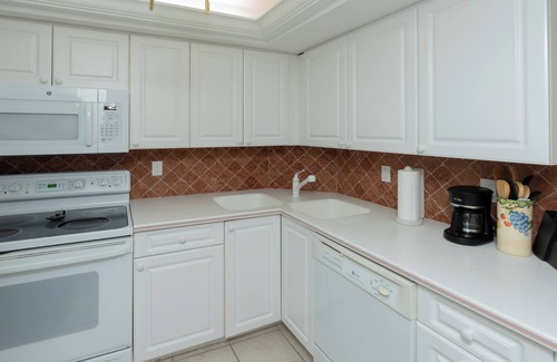 Marco Island Condo | South Seas Tower 4-808 View the Sunset every evening.
