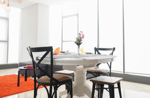 Mampang Prapatan Apartment | South Tower 2BR at L'Avenue Apartment By Travelio