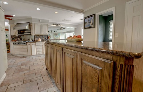 South Tulsa House | South Tulsa/ORU/St.Francis/Mabee Center/Expo Center