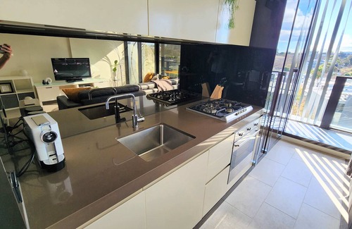South Yarra Apartment | South Yarra Style - Smart 1bed with parking