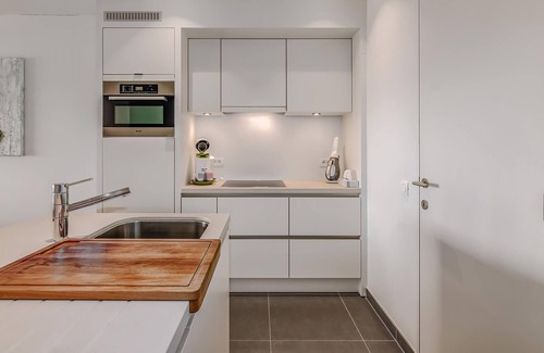 Nieuwpoort Apartment | Southampton 17 0302 + G38