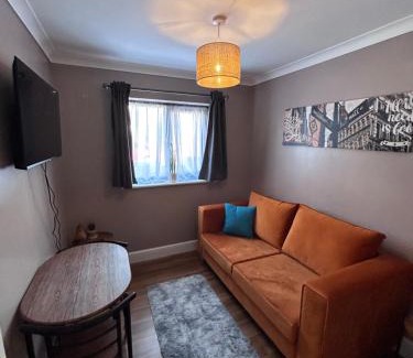 Shirley Apartment | Southampton Dockside Stay by CB Stays