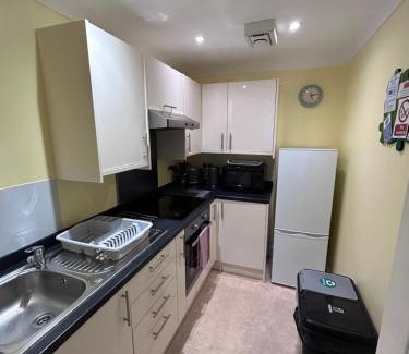 Shirley Apartment | Southampton Dockside Stay by CB Stays