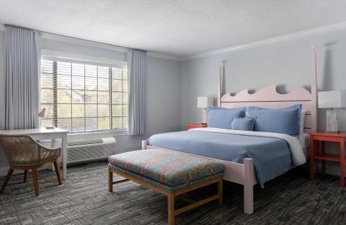Village of Southampton Hotel | Southampton Inn