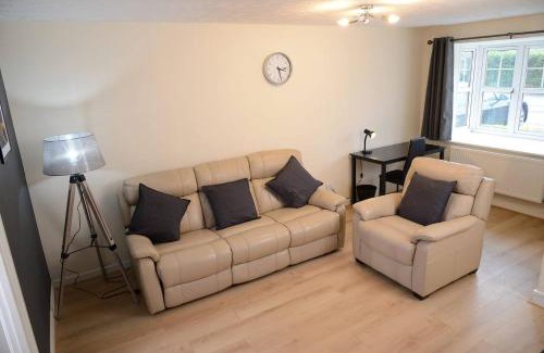 Southampton House | Southampton West With Workspace And Fast Internet