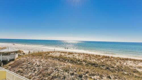 Destin House | Southbay by the Gulf 129 a Beach Front 3 Bedroom Townhome in Destin with Amazing Views