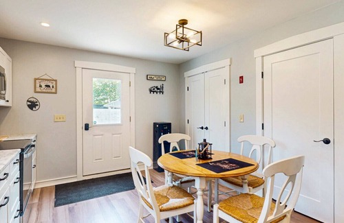 Greenville Cottage | Southbrook Cottage-Waterfront*Pet Friendly*Sunsets