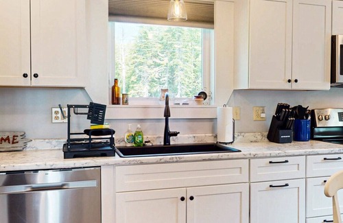 Greenville Cottage | Southbrook Cottage-Waterfront*Pet Friendly*Sunsets