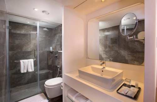 Bommasandra Hotel | Southend by TGI