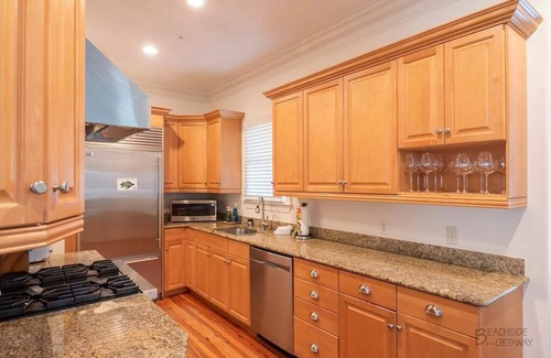North Forest Beach House | Southern Charm, Upscale Home - 19 Egret