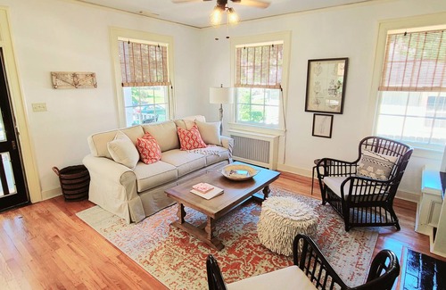 Lynchburg Cottage | Southern Charm in the Heart of Lynchburg