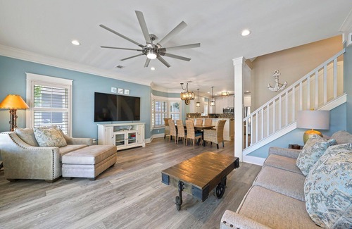 Seacrest Beach House | Southern Charm - Luxury Vacation Rental Near the Beach with Community Pool & Amenities