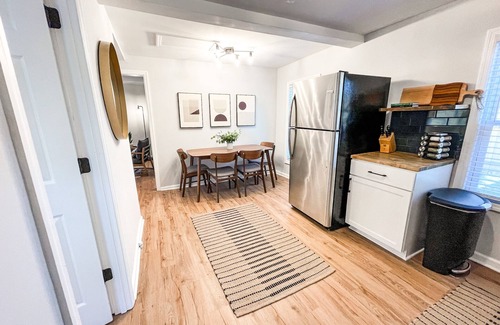 North Charleston House | ♥Southern Charm♥ walkable/outdoor space/new reno
