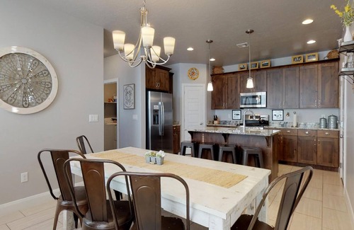 Sienna Hills House | Southern Comfort-Pool! Hot Tub!