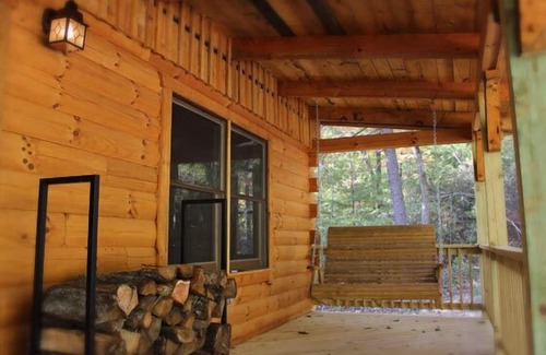 Stanardsville Cabin | Southern Comfort Cabin