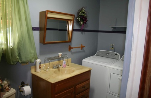 Stanley House | Southern Country Cottage Get-Away!