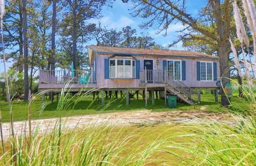 Deep Hole House | Southern Dream - Water views & screened porch!