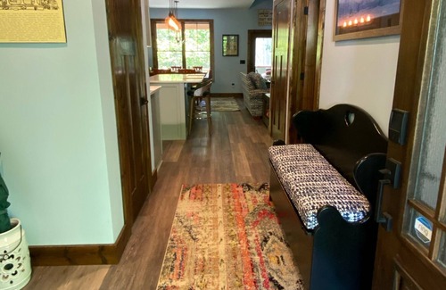 Saluda House | Southern Exposure... Alaska and the Northwest meets the South.