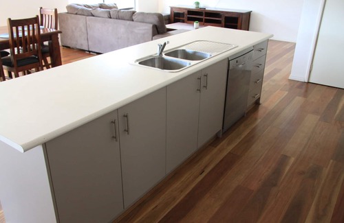 Canning Vale House | Southern River Family Accommodation. Free WiFi