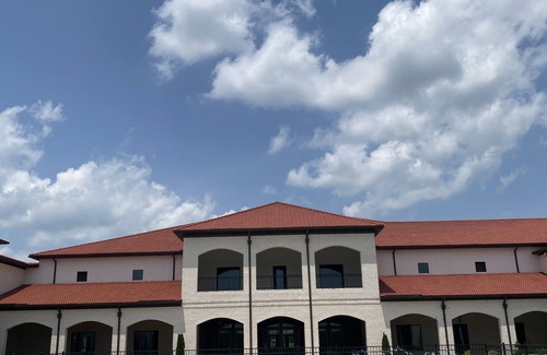 Lawrence County Apartment | Southern Tennessee Getaway - Pool/bowling alley/putting greens/dinner theater