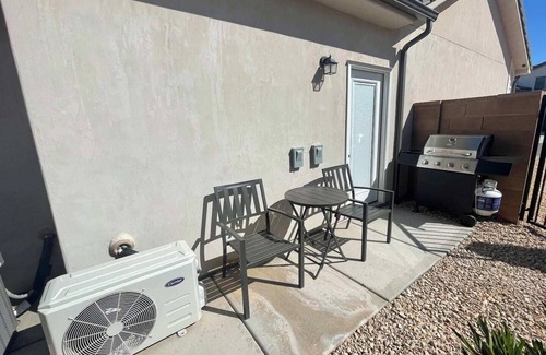 Washington Apartment | Southern Utah charm. Close to St George and National Parks