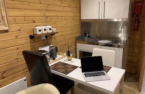 Didcot Apartment | Southernwood - Garden Lodge 9