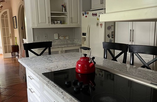 Southport House | Southport Charm! Steps away from town!