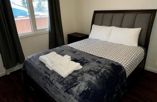 Sand Lake Apartment | Southside 3bd 2bt apartment