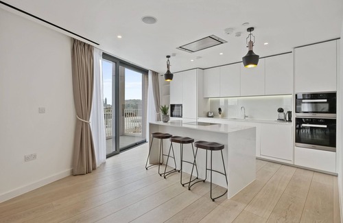 Cathedrals Apartment | Southwark Residences by Aeria Apartments