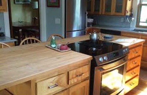Lynnhurst House | Southwest Minneapolis, access to lakes, creeks, bike trails, freeway, shops.