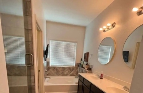 Laveen Village House | Southwest Style Single Story - Sleeps 10
