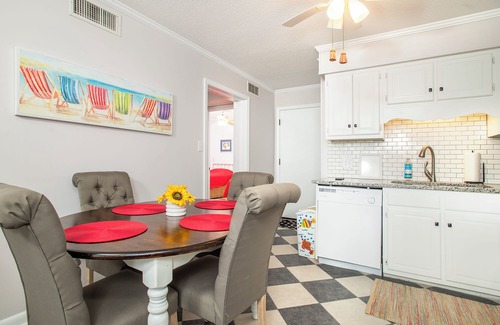 Morehead City Condo | Southwinds G16 (Ocean View)