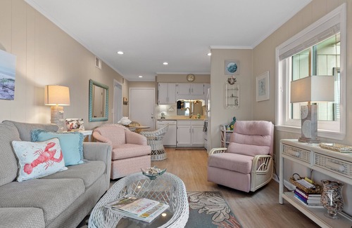 Morehead City Condo | Southwinds J12 in Atlantic Beach, NC