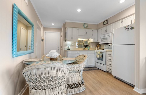 Morehead City Condo | Southwinds J12 in Atlantic Beach, NC