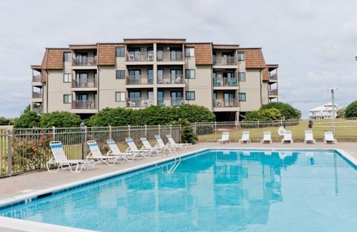 Morehead City Condo | Southwinds J16, Oceanview Condo in Atlantic Beach, NC!
