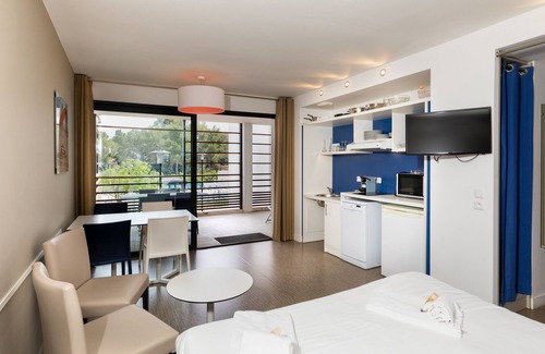 Boulouris-sur-Mer Hotel | SOWELL Family Riviera