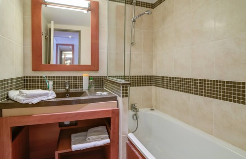 Rouret Hotel | SOWELL HOTELS Ardèche