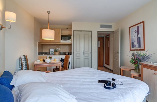Rouret Hotel | SOWELL HOTELS Ardèche