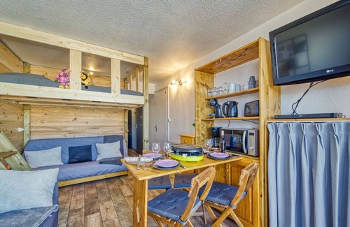 Le Corbier Apartment | Soyouz Vanguard by Interhome