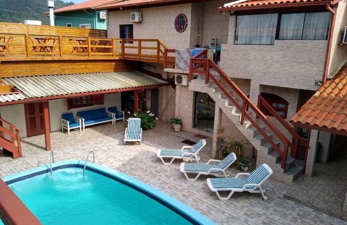 Ingleses Norte House | Spacious 8-bedroom house in charming Ingleses Norte Florianópolis with AC, WiFi