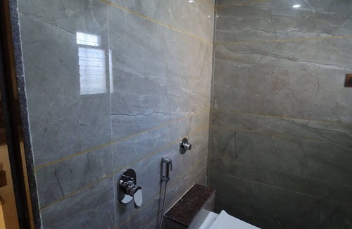 Ghodegaon Hotel | SP Tourist Home